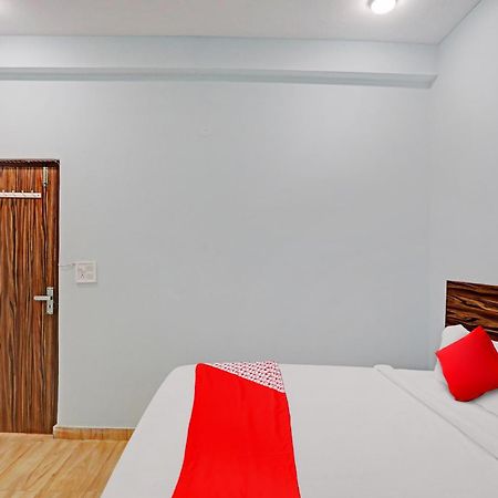 Hotel O Surya Gold Guest House Najafgarh ภายนอก รูปภาพ