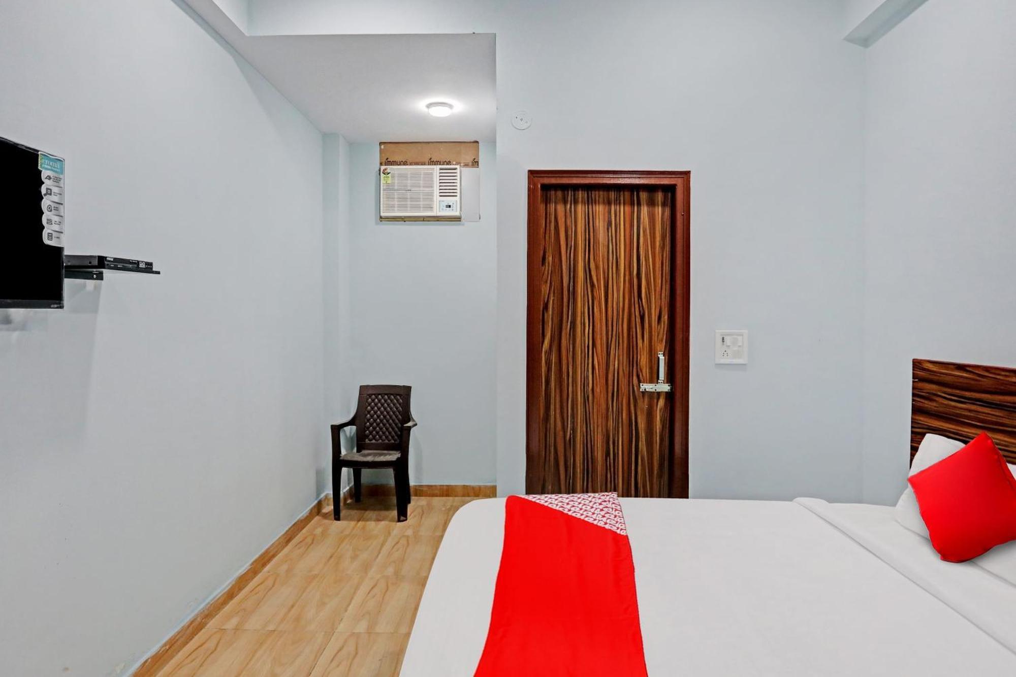 Hotel O Surya Gold Guest House Najafgarh ภายนอก รูปภาพ